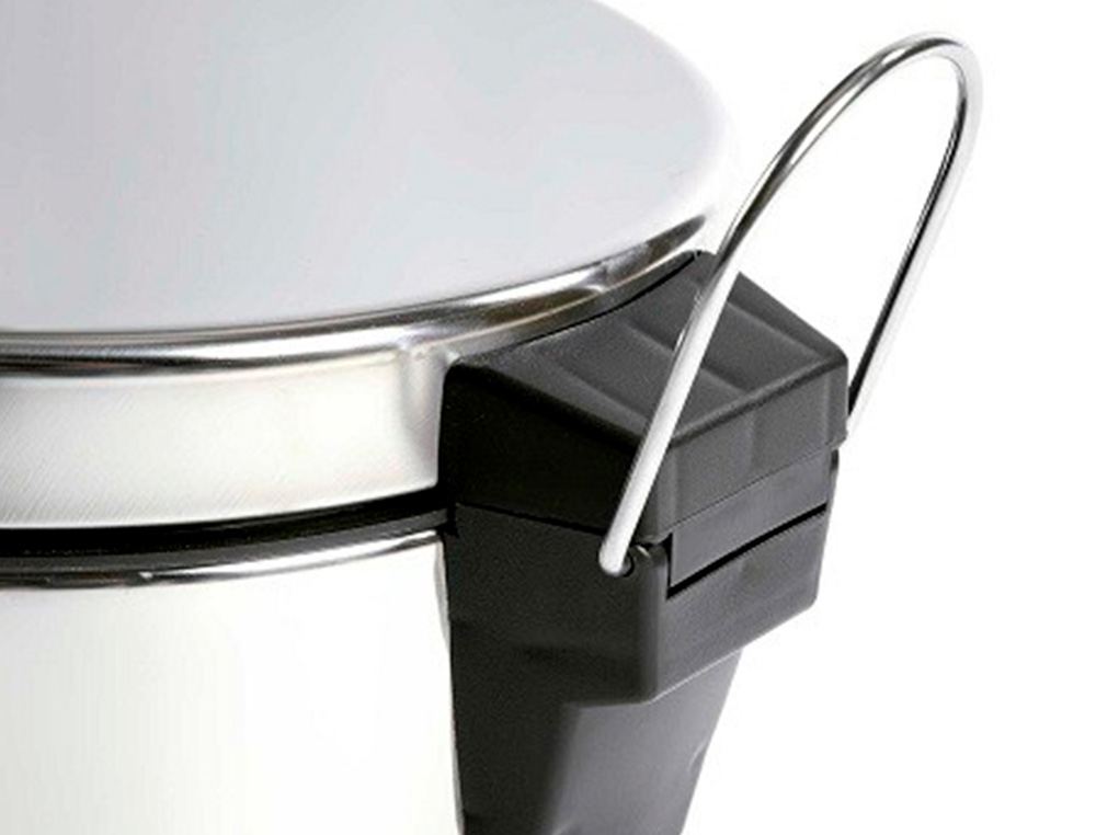PAPELERA METALICA Q-CONNECT CON PEDAL CROMADA 25X38CM CAPACIDAD 12 LITROS